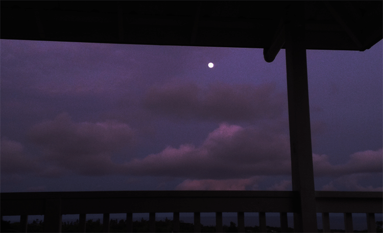 night moon from the lanai